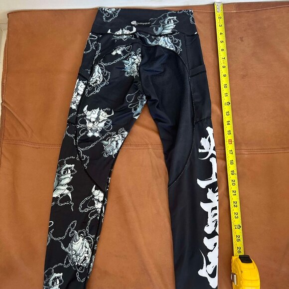 Iron Yokai Long Workout Leggings with Pockets! - Picture 3 of 4